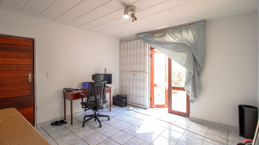 1 Bedroom Property for Sale in Kew Gauteng