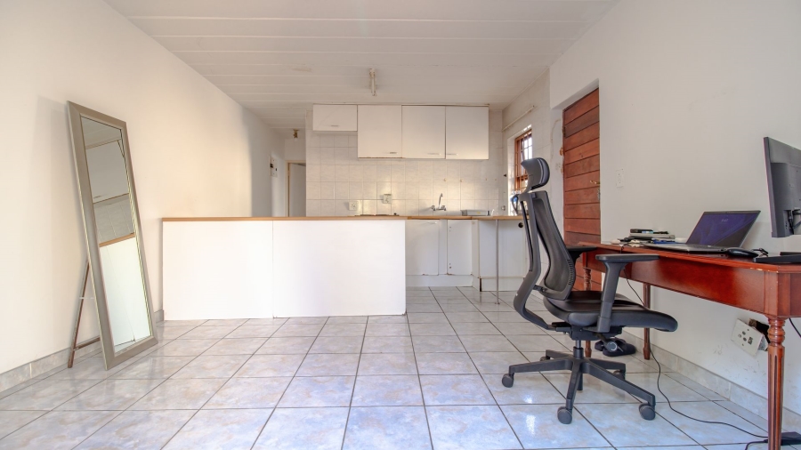 1 Bedroom Property for Sale in Kew Gauteng
