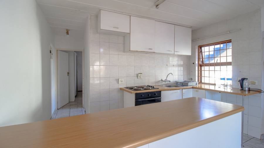 1 Bedroom Property for Sale in Kew Gauteng