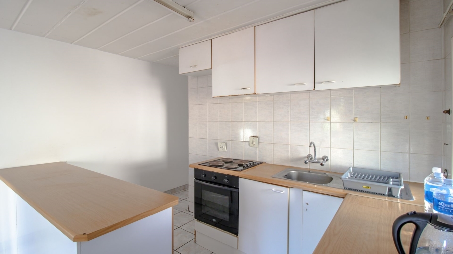 1 Bedroom Property for Sale in Kew Gauteng