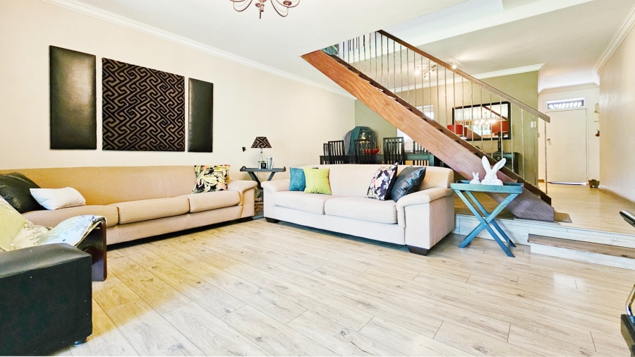 2 Bedroom Property for Sale in Three Rivers Gauteng