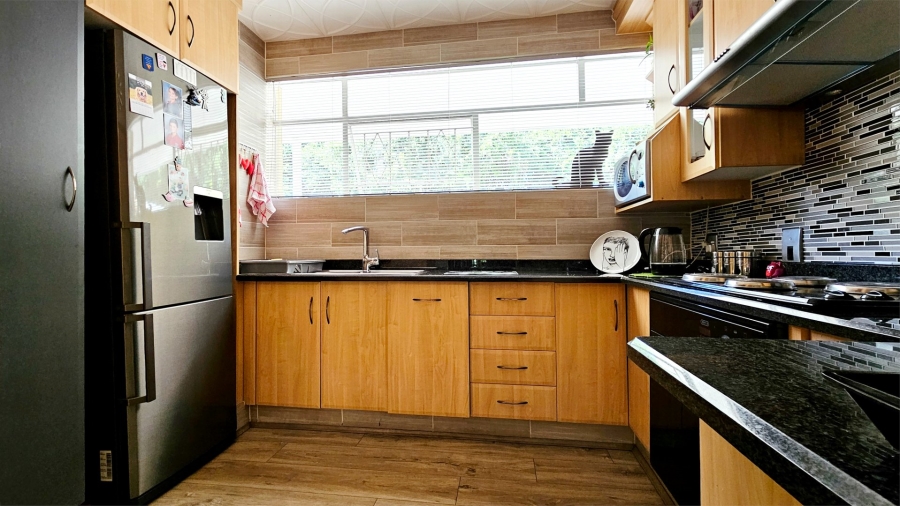 2 Bedroom Property for Sale in Three Rivers Gauteng