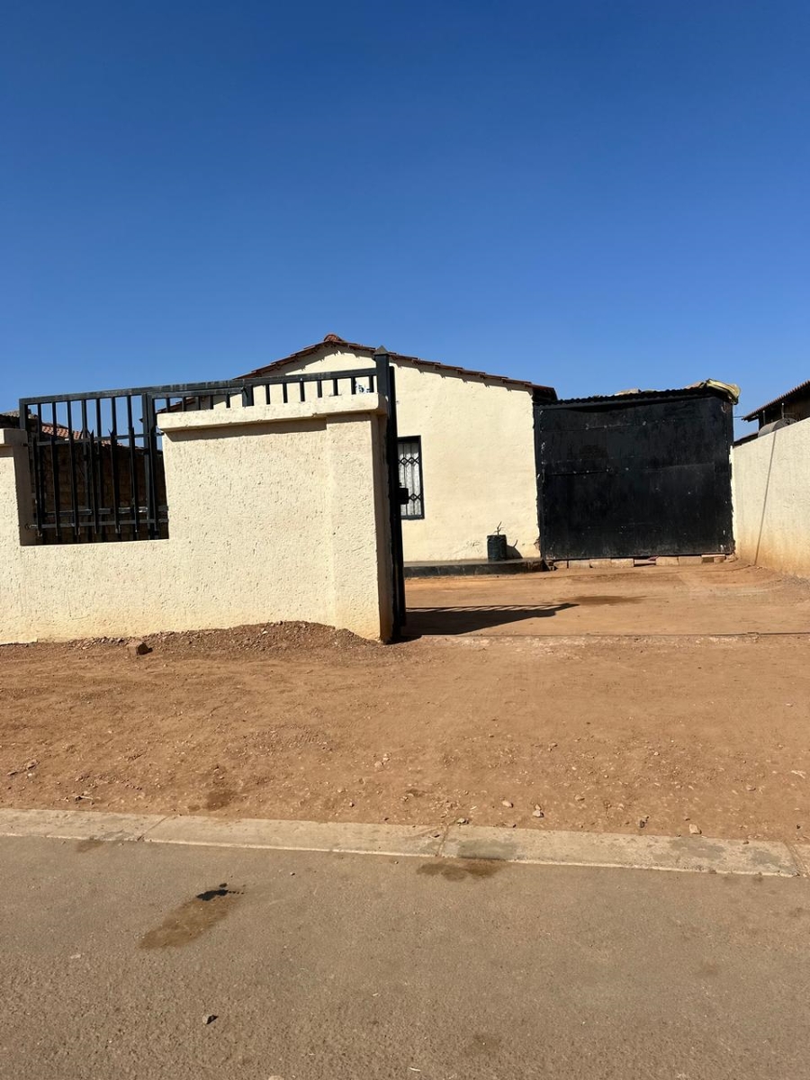 2 Bedroom Property for Sale in Lotus Gardens Gauteng