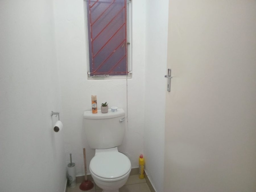 4 Bedroom Property for Sale in Cosmo City Gauteng
