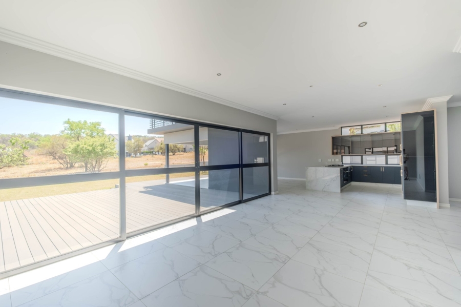 4 Bedroom Property for Sale in Waterlake Farm Lifestyle Estate Gauteng