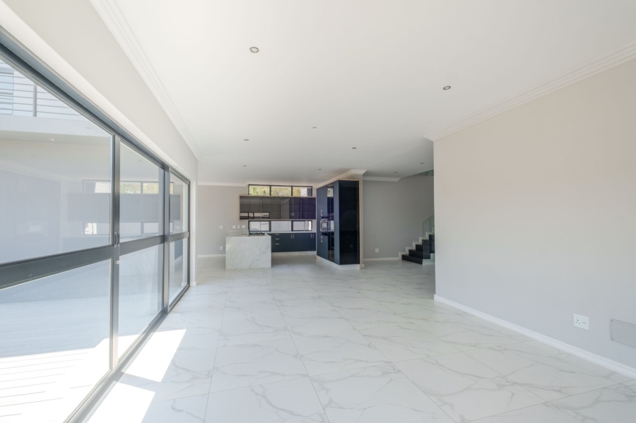 4 Bedroom Property for Sale in Waterlake Farm Lifestyle Estate Gauteng