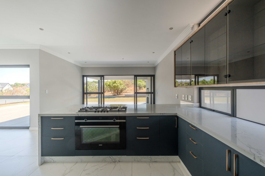 4 Bedroom Property for Sale in Waterlake Farm Lifestyle Estate Gauteng