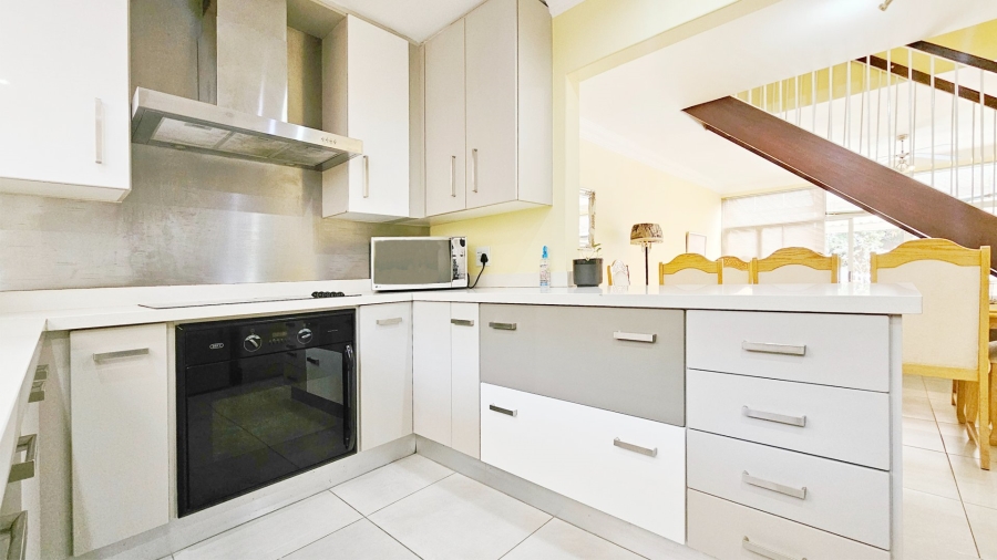 2 Bedroom Property for Sale in Three Rivers Gauteng