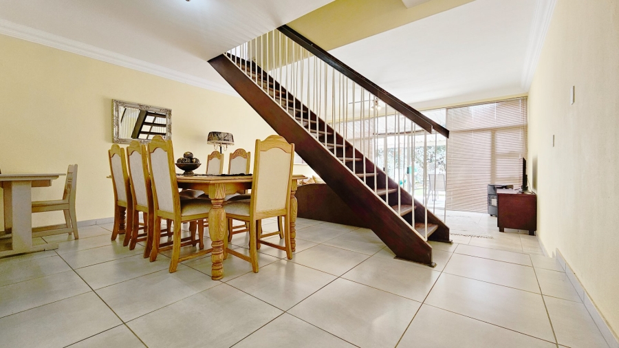 2 Bedroom Property for Sale in Three Rivers Gauteng