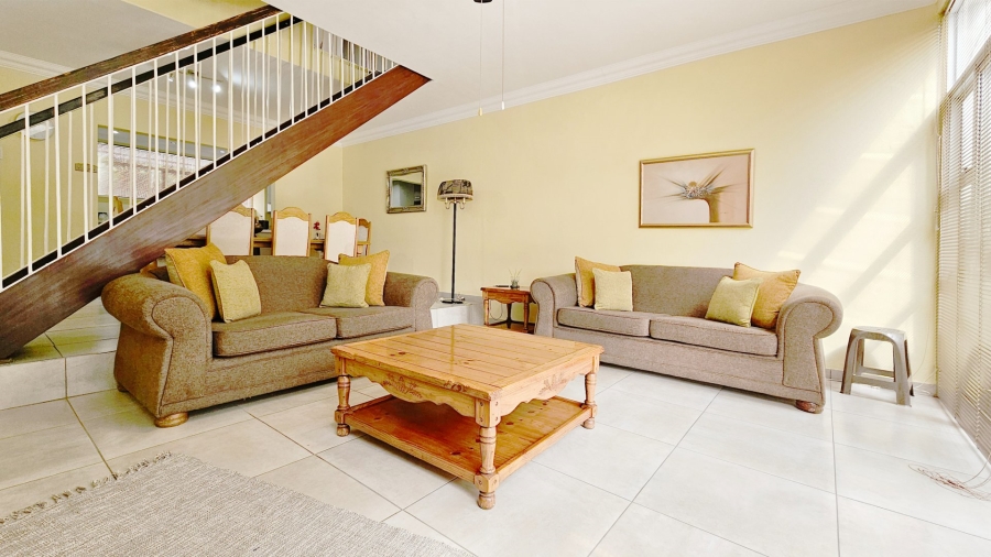 2 Bedroom Property for Sale in Three Rivers Gauteng