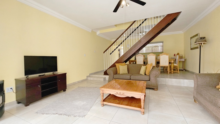 2 Bedroom Property for Sale in Three Rivers Gauteng