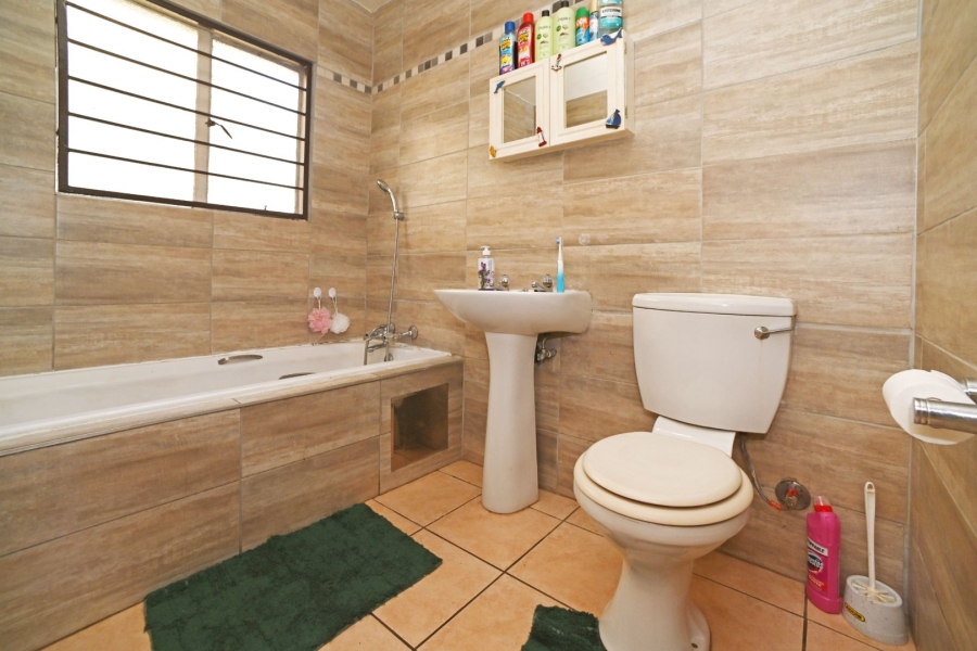 2 Bedroom Property for Sale in Bedfordview Gauteng