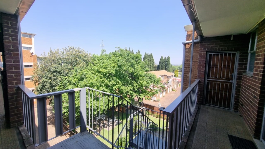 2 Bedroom Property for Sale in Moregloed Gauteng
