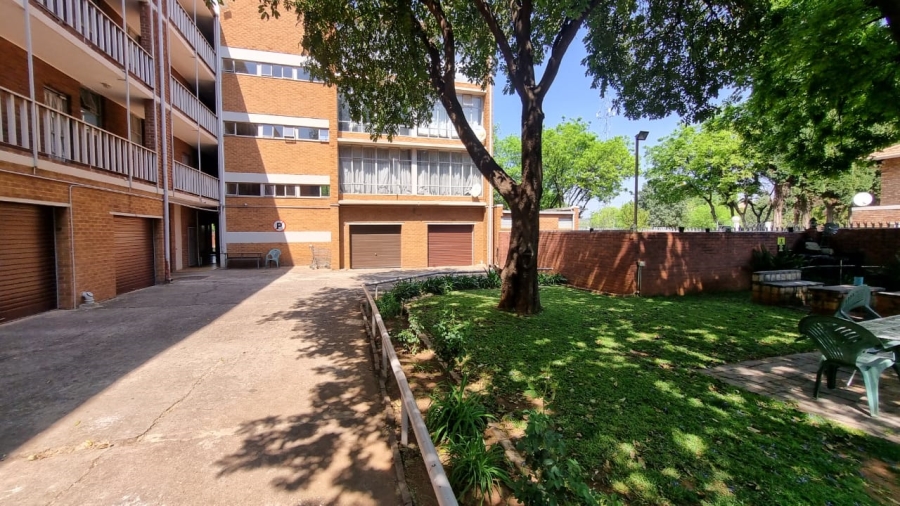 2 Bedroom Property for Sale in Moregloed Gauteng