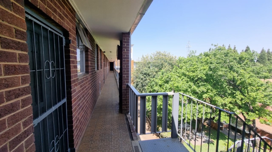2 Bedroom Property for Sale in Moregloed Gauteng