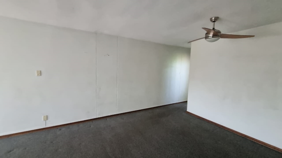 2 Bedroom Property for Sale in Moregloed Gauteng
