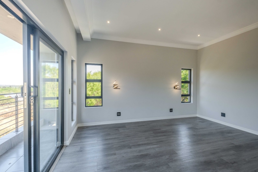 4 Bedroom Property for Sale in Waterlake Farm Lifestyle Estate Gauteng