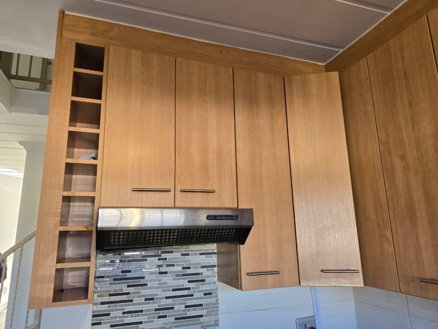 To Let 2 Bedroom Property for Rent in Witfield Gauteng