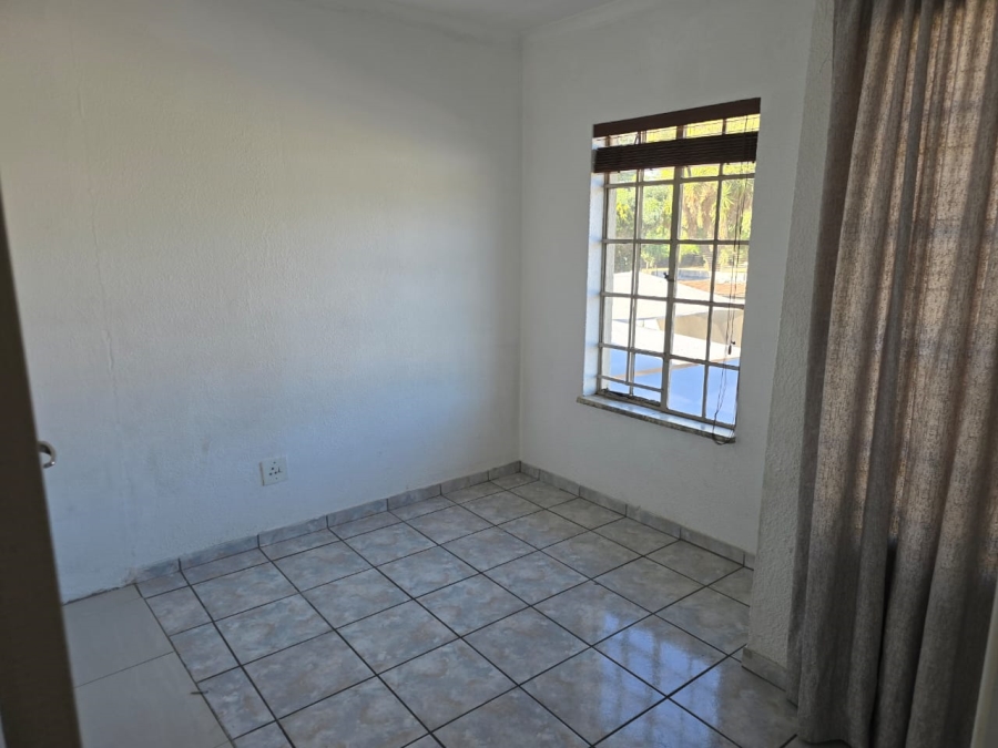 To Let 2 Bedroom Property for Rent in Witfield Gauteng