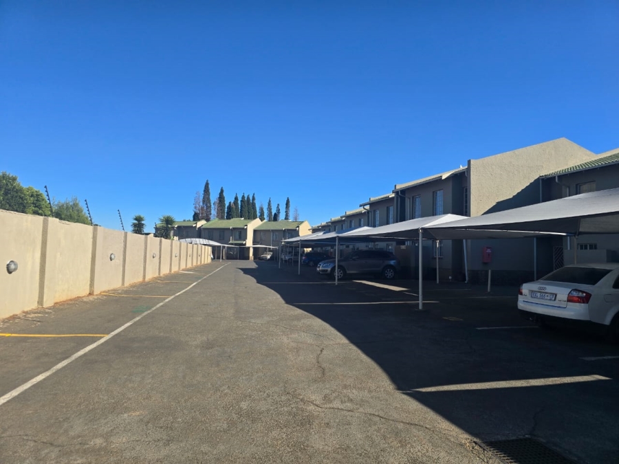 To Let 2 Bedroom Property for Rent in Witfield Gauteng