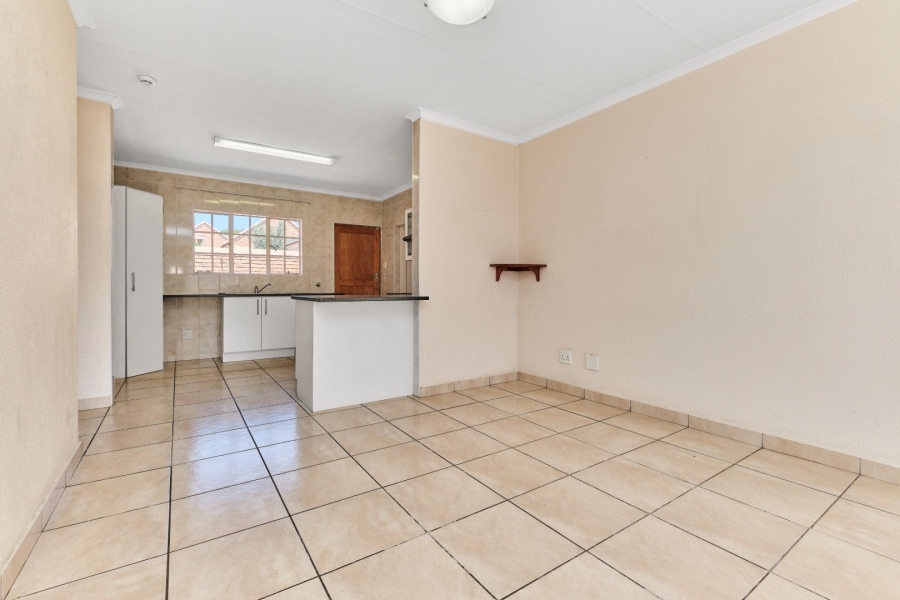 2 Bedroom Property for Sale in Honeydew Grove Gauteng