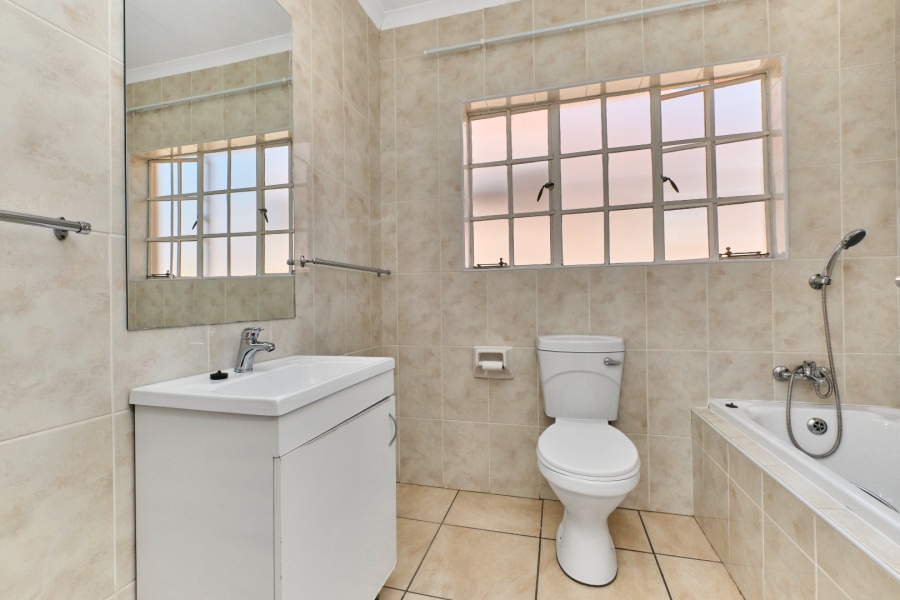 2 Bedroom Property for Sale in Honeydew Grove Gauteng