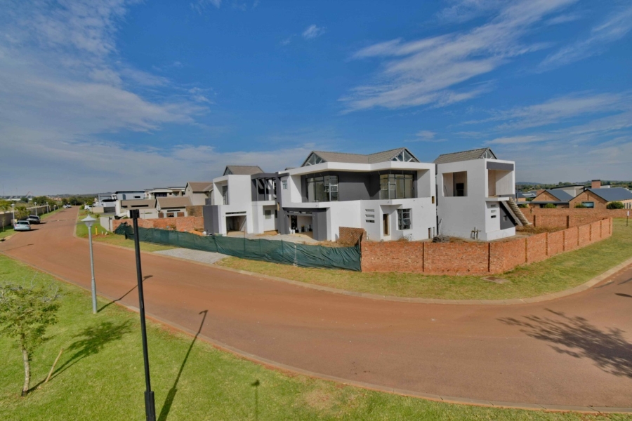 6 Bedroom Property for Sale in The Ridge Gauteng
