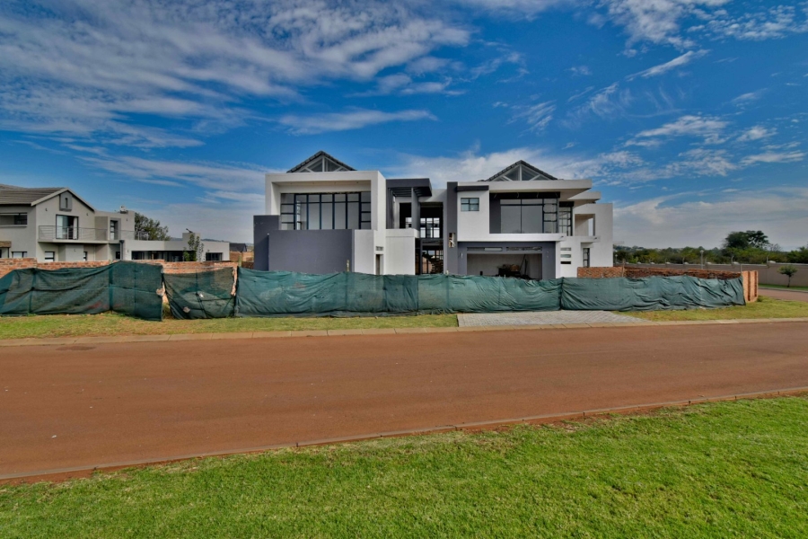 6 Bedroom Property for Sale in The Ridge Gauteng
