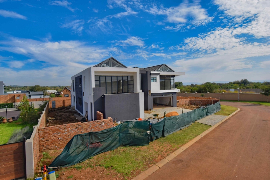 6 Bedroom Property for Sale in The Ridge Gauteng
