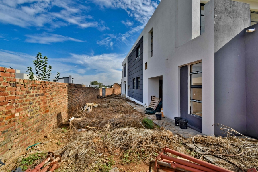 6 Bedroom Property for Sale in The Ridge Gauteng