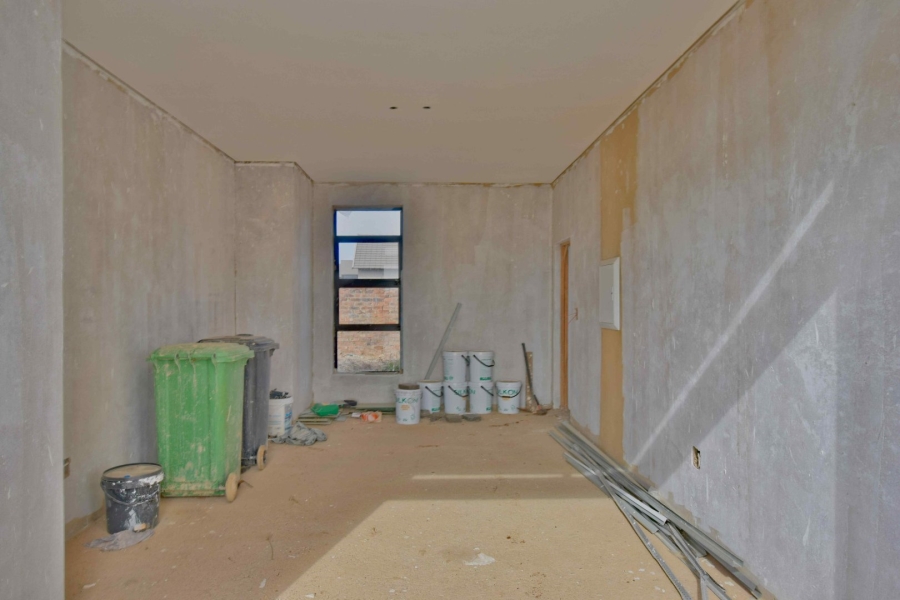 6 Bedroom Property for Sale in The Ridge Gauteng