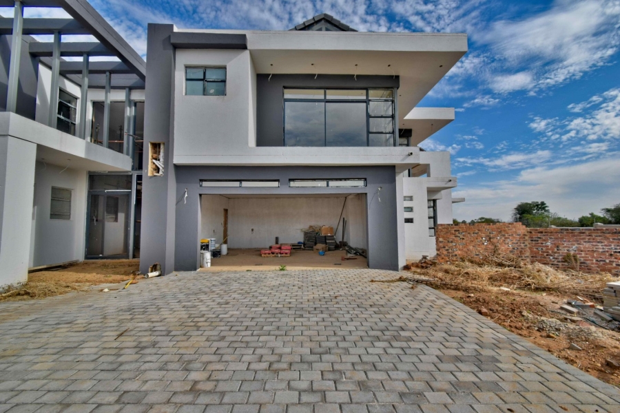 6 Bedroom Property for Sale in The Ridge Gauteng