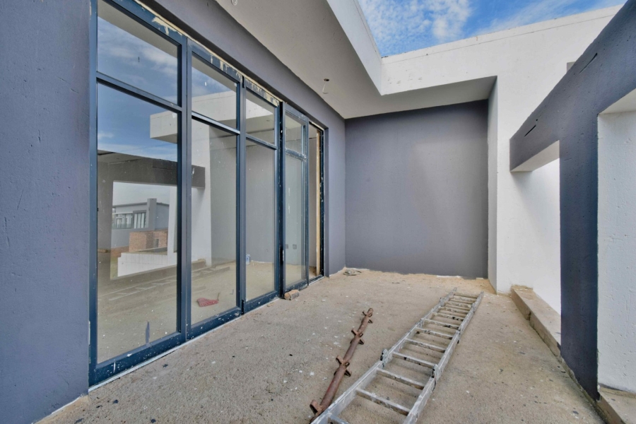 6 Bedroom Property for Sale in The Ridge Gauteng