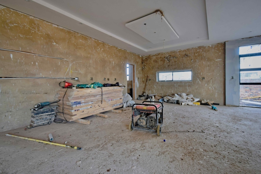 6 Bedroom Property for Sale in The Ridge Gauteng