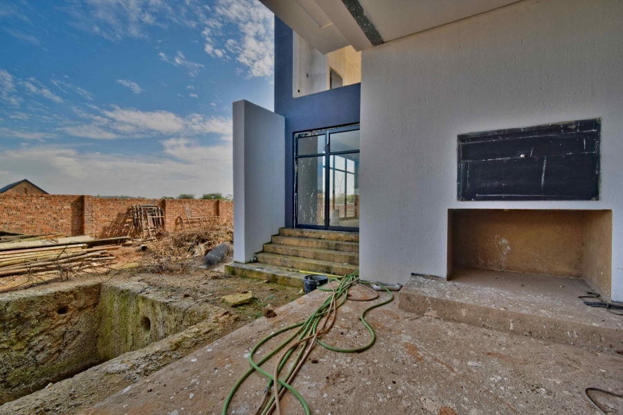 6 Bedroom Property for Sale in The Ridge Gauteng