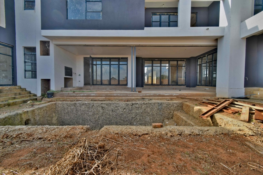 6 Bedroom Property for Sale in The Ridge Gauteng
