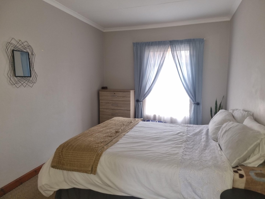 1 Bedroom Property for Sale in Newmark Estate Gauteng