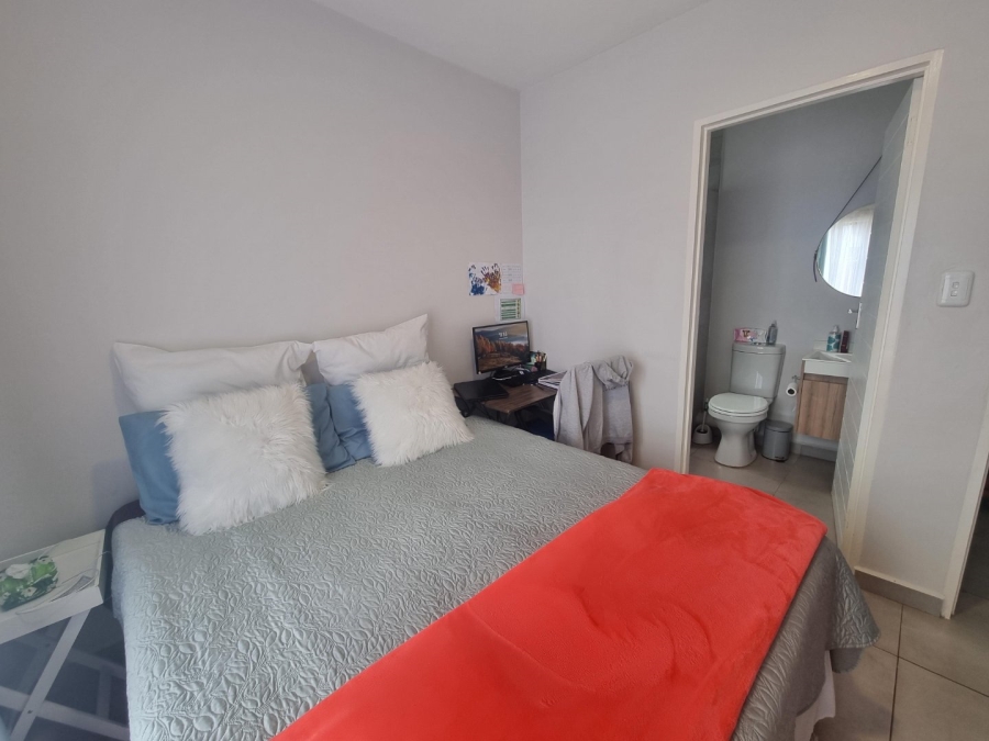 3 Bedroom Property for Sale in Paradiso Gauteng