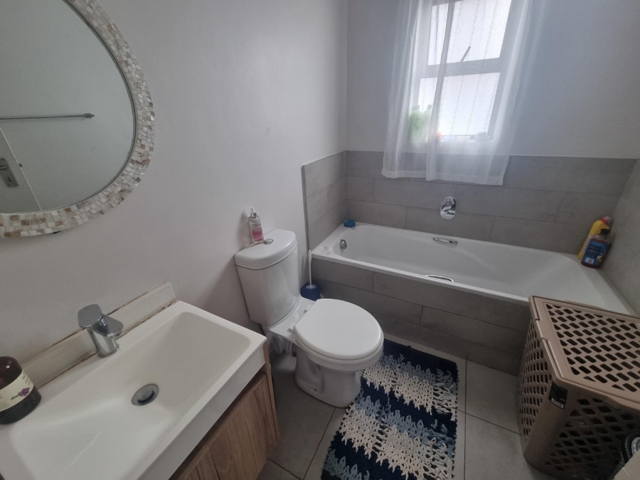 3 Bedroom Property for Sale in Paradiso Gauteng