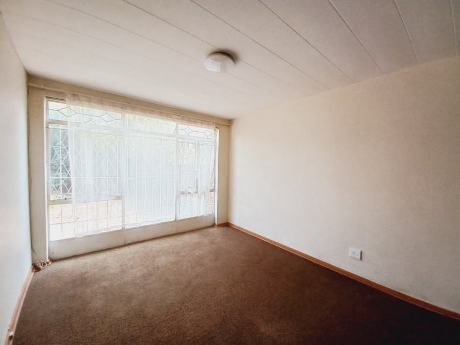 2 Bedroom Property for Sale in Ravensklip Gauteng