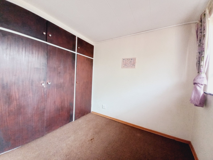 2 Bedroom Property for Sale in Ravensklip Gauteng
