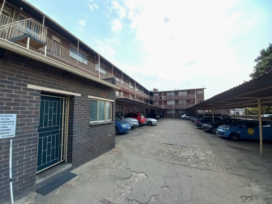 2 Bedroom Property for Sale in Ravensklip Gauteng