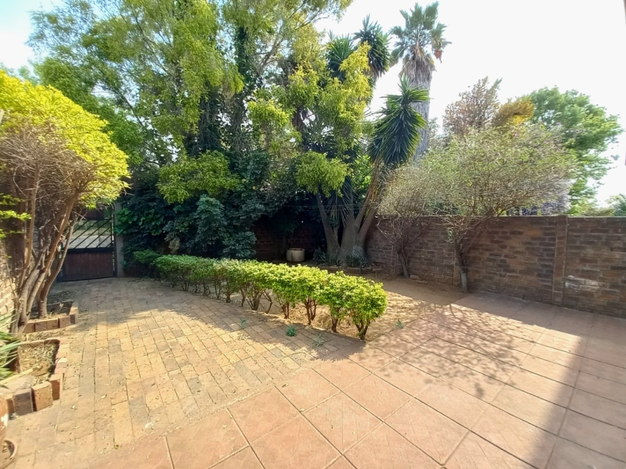 2 Bedroom Property for Sale in Ravensklip Gauteng