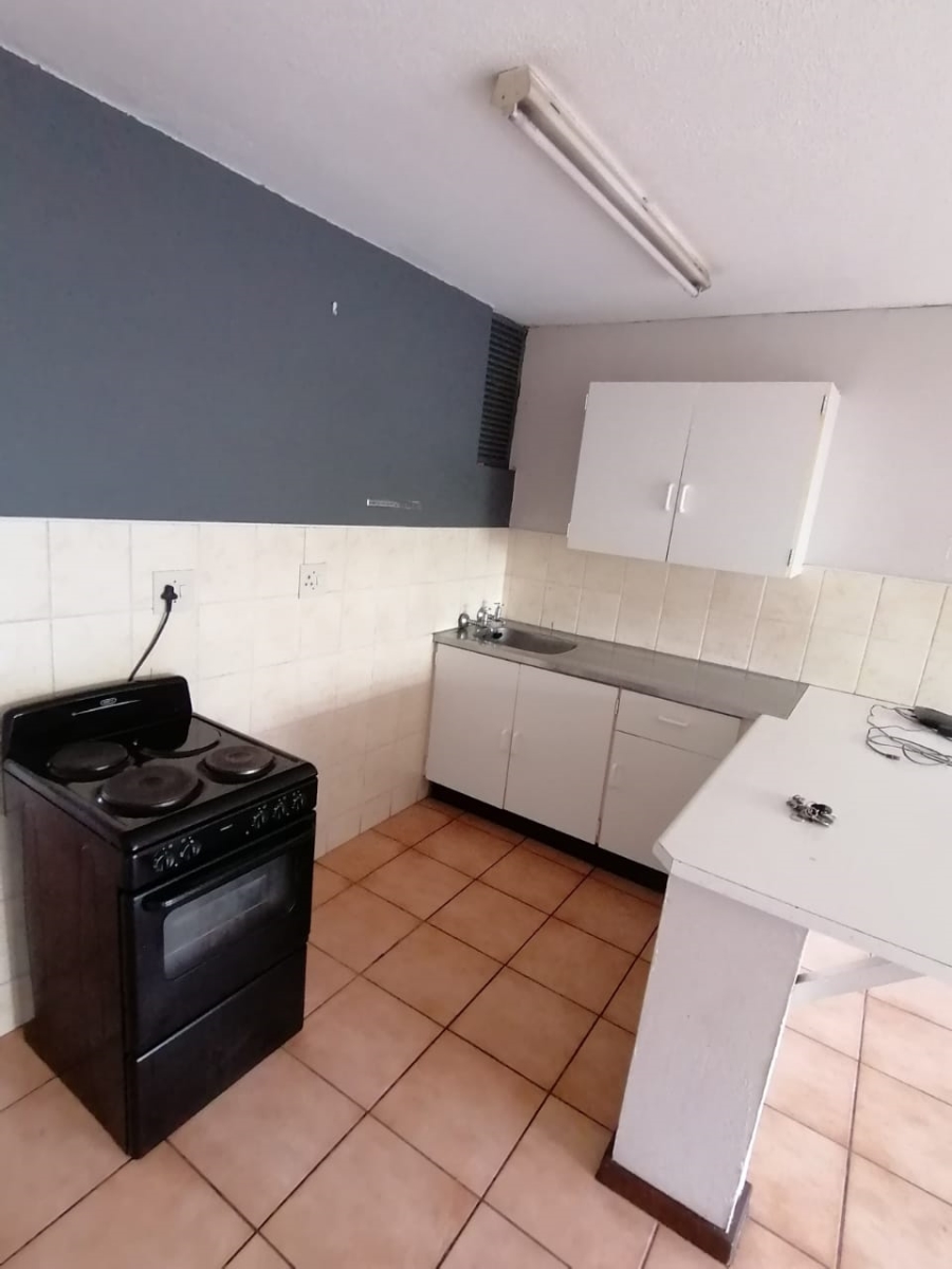1 Bedroom Property for Sale in Hatfield Gauteng
