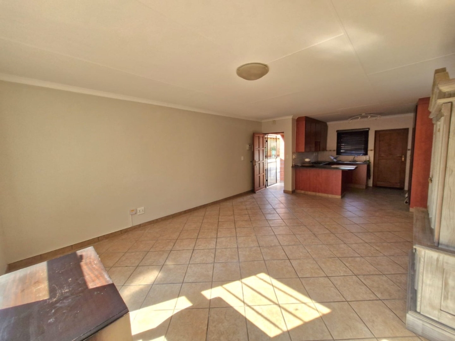 2 Bedroom Property for Sale in Montana Tuine Gauteng