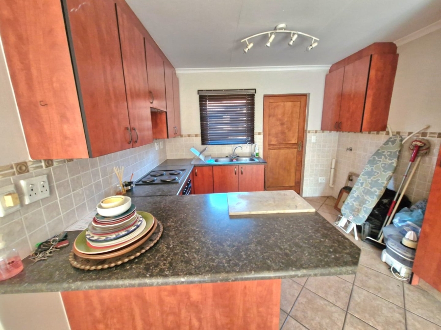 2 Bedroom Property for Sale in Montana Tuine Gauteng