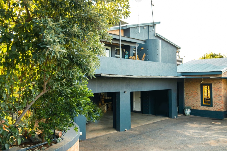 5 Bedroom Property for Sale in Tijger Valley Gauteng