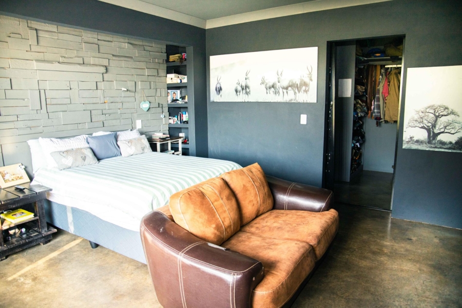 5 Bedroom Property for Sale in Tijger Valley Gauteng