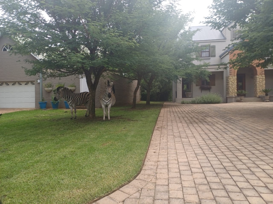 Bedroom Property for Sale in Waterlake Farm Lifestyle Estate Gauteng