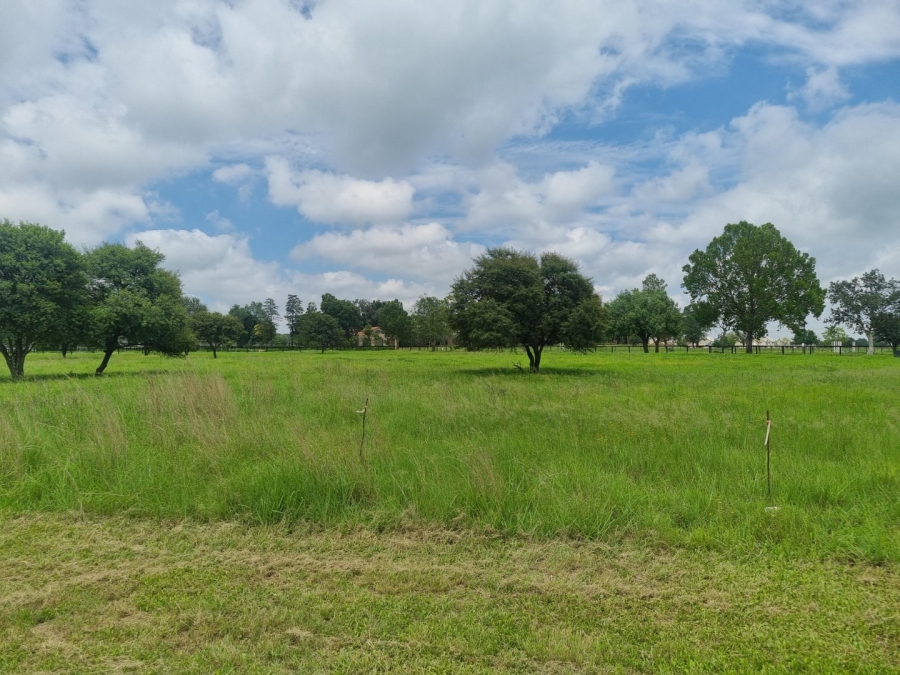 Commercial Property for Sale in Waterlake Farm Lifestyle Estate Gauteng